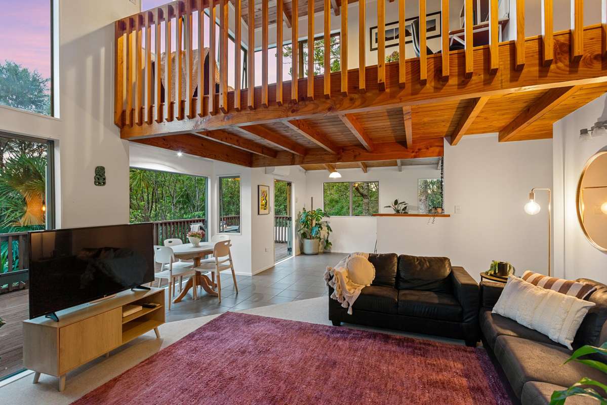 183 Laingholm Drive_2