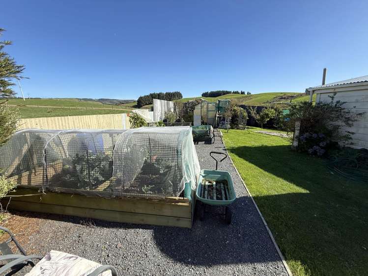 13 Wood Street Kaka Point_16