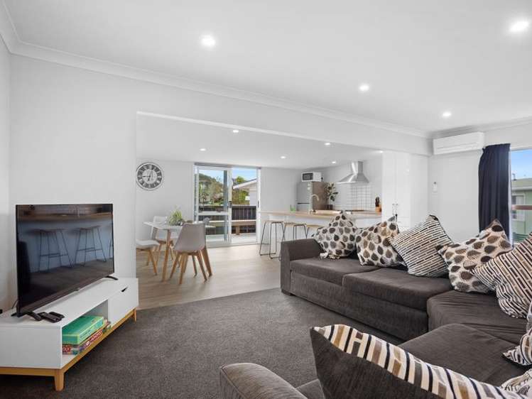 44 Athenree Road Athenree_11