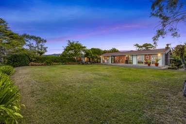 15 Puketaha Road_4