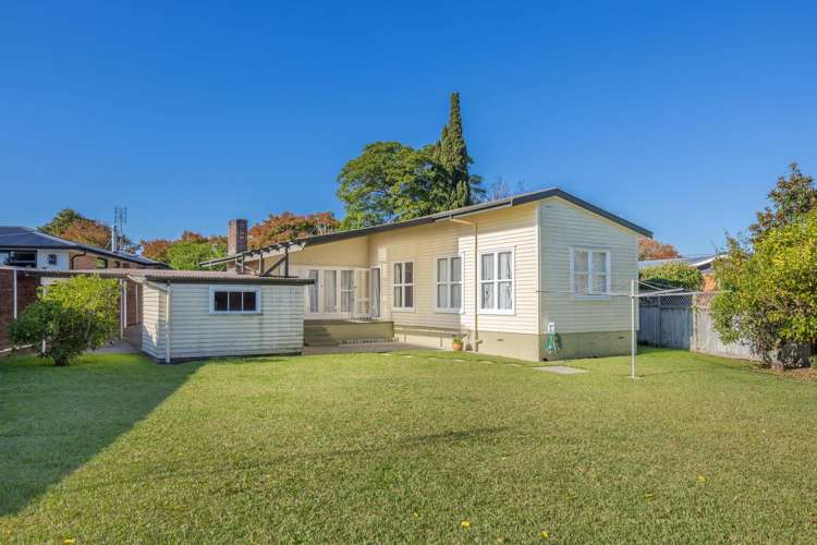 39 Queenwood Avenue Queenwood_19