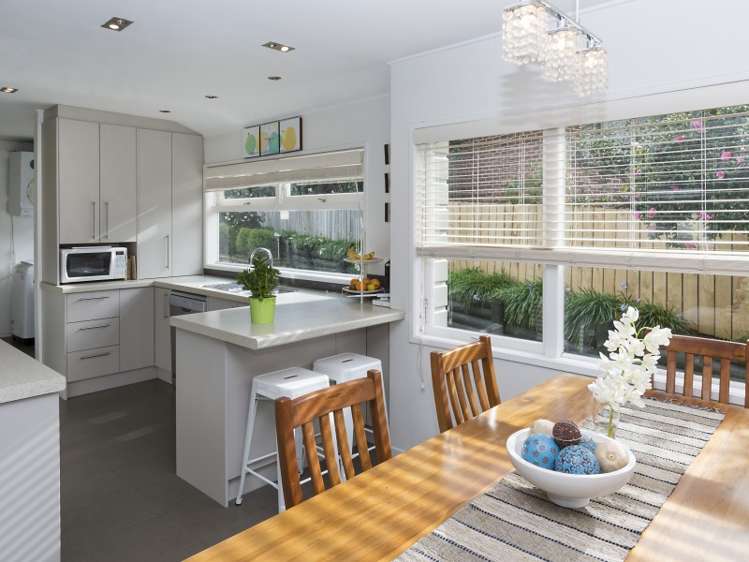 98 Angelo Avenue Howick_5