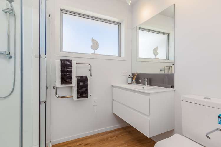 1/941 Whangaparaoa Road Manly_14