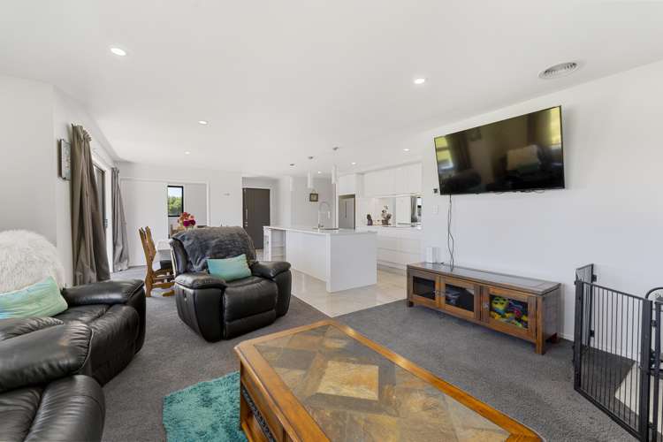 81 Halls Road Pahiatua_14