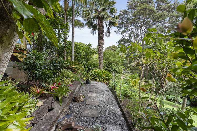 193 Godley Road Titirangi_30