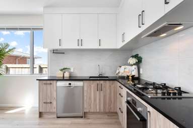 2A & 2B Crystal Avenue_4