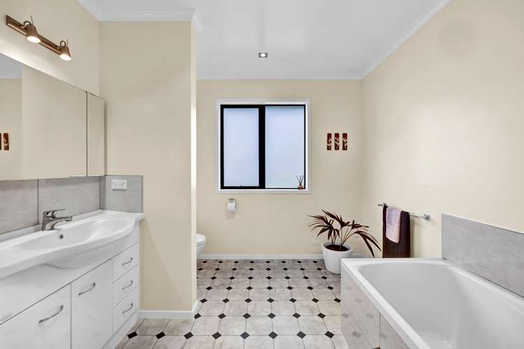 105 Mawhitiwhiti Road Normanby_29