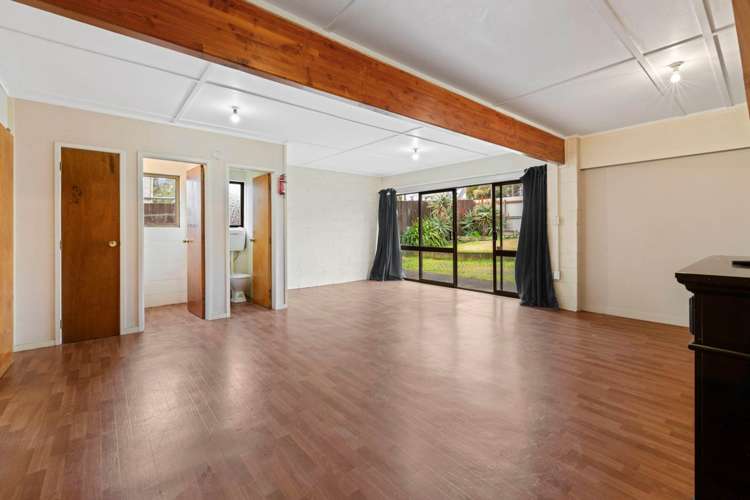 147 Howard Road Orere Point_16