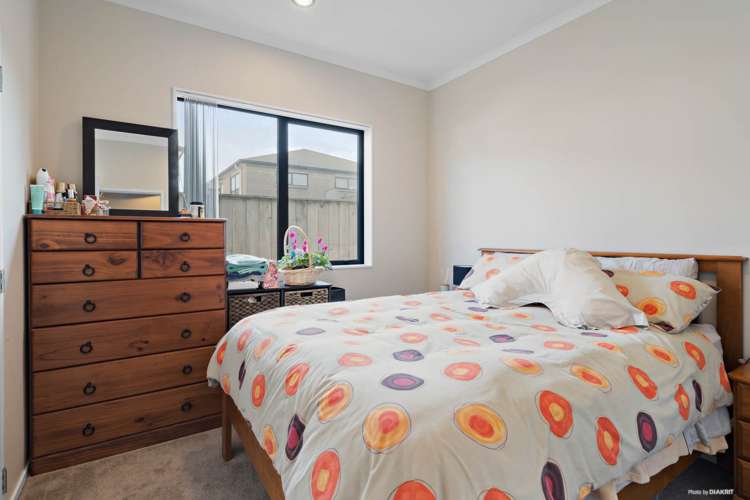 24 Carrickdawson Drive Flat Bush_27