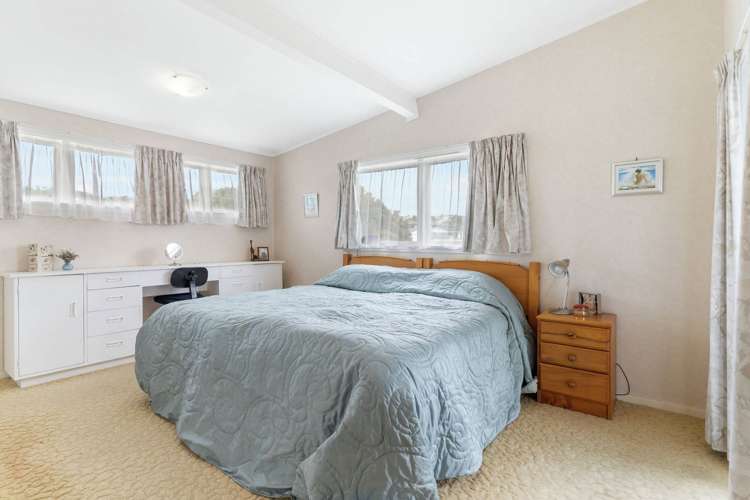 66 Craig Road Maraetai_16