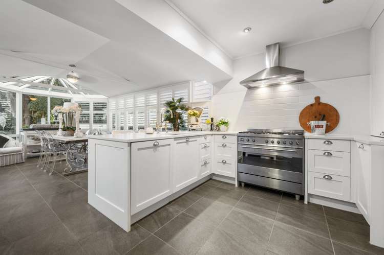 10 Queens Parade Devonport_17