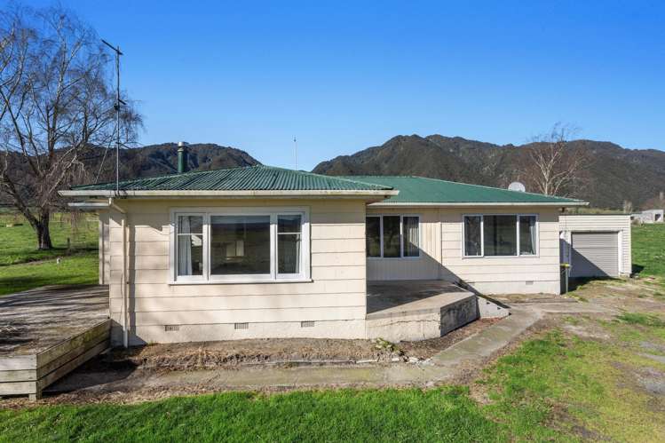 436 Haumea Road and 1035 Troutbeck Road Galatea_22