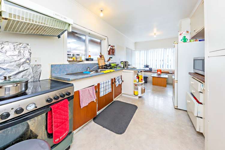 16 Seddon Avenue Papatoetoe_8
