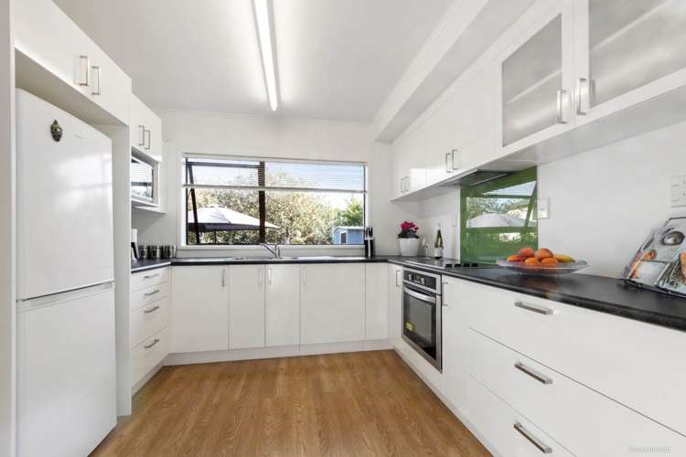 66 Donovan Street Blockhouse Bay_11