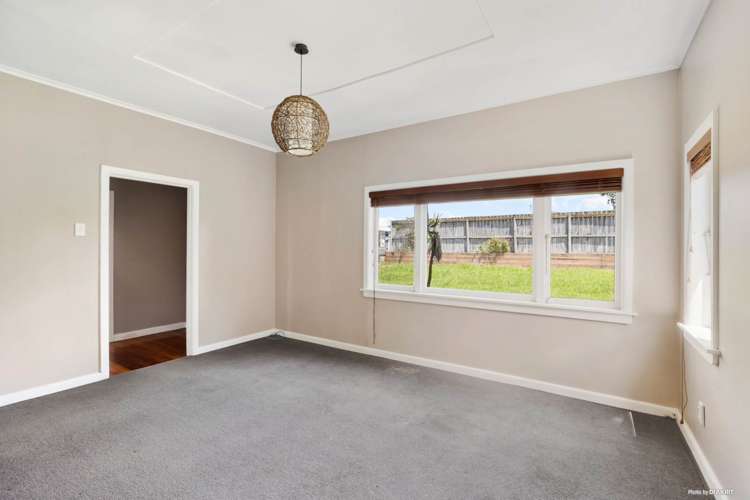 137 Te Atatu Road Te Atatu South_9