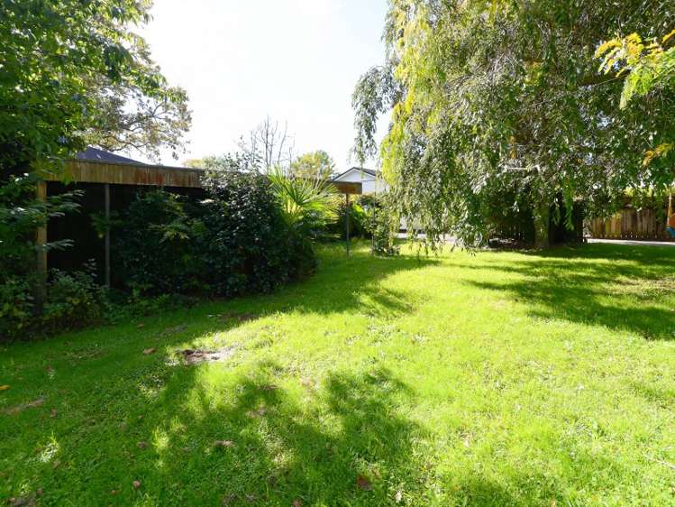 136 Clyde Street Hamilton East_11