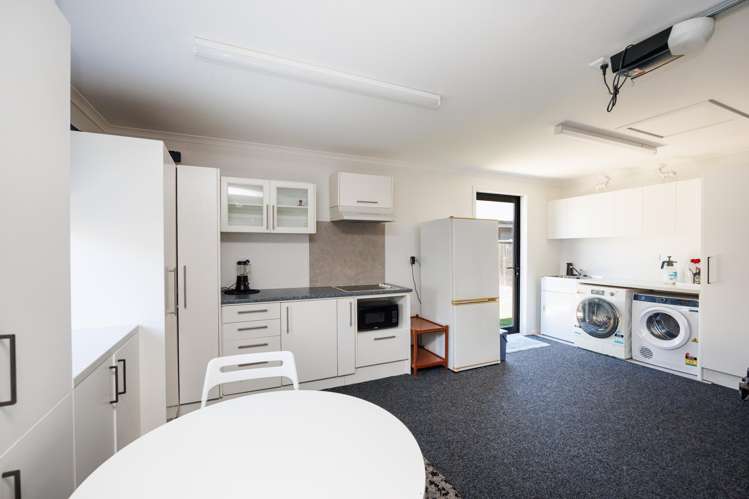 6 Ivy Lane Kelvin Grove_18