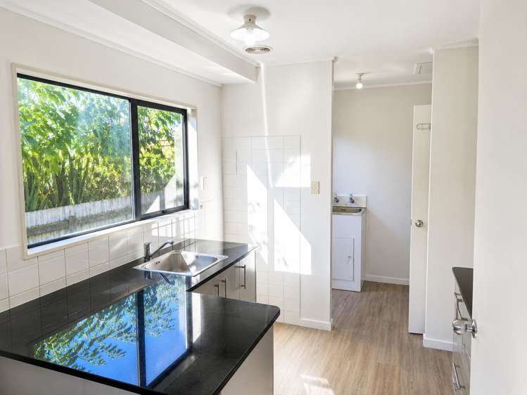56B Sutton Crescent Papakura_6