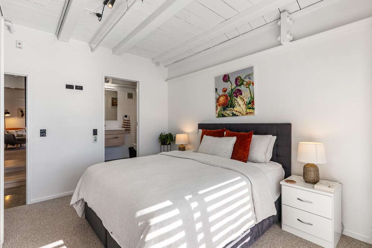 202/43 Brown Street_2