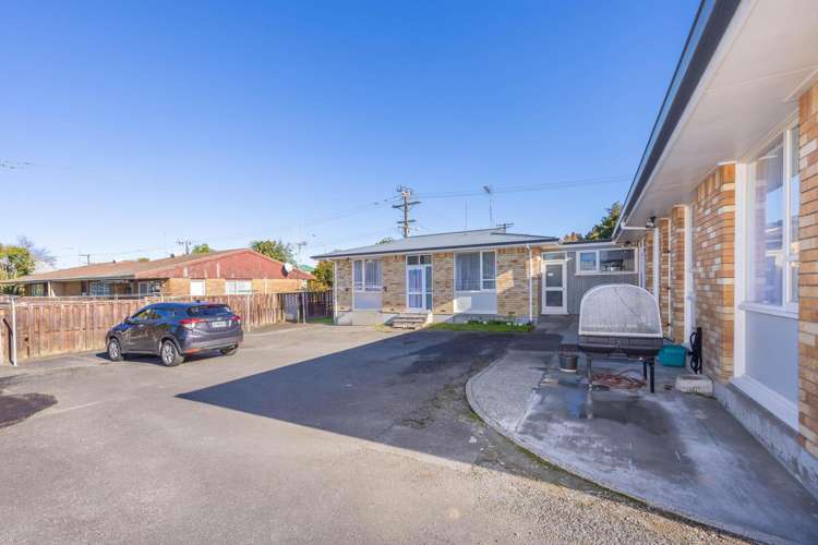 2 A,B,C Beatty Street Melville_28