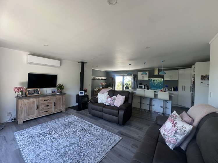 22 Riverside Road_4
