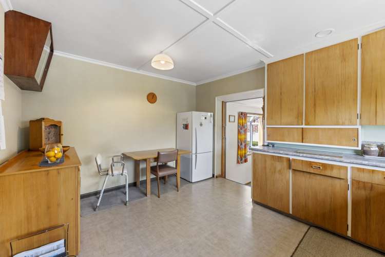 12 Blake Street Halfway Bush_11