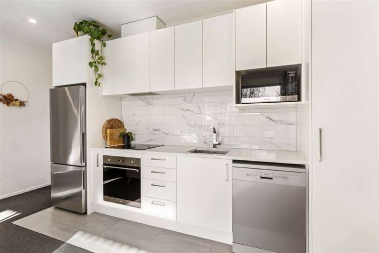 G06/1b Soljak Place Mount Albert_9