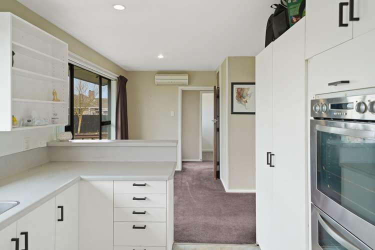 7 Adrian Place Shirley_5