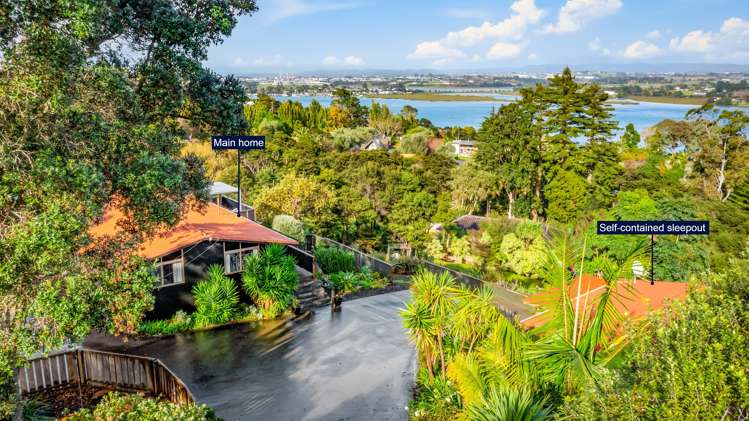 70 Attwood Road Paremoremo_21