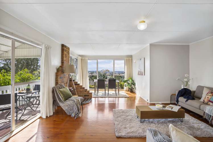 15 Highland Avenue Titirangi_8