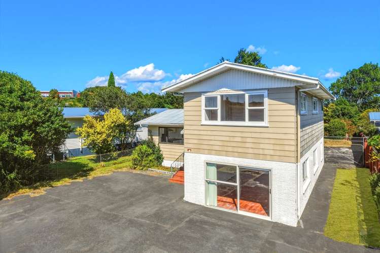 100 Edmonton Road Henderson_18
