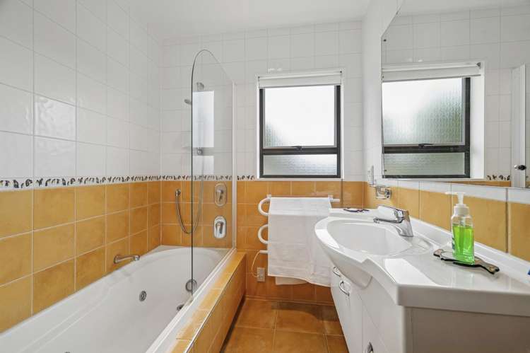 80 Utuhina Road Springfield_17