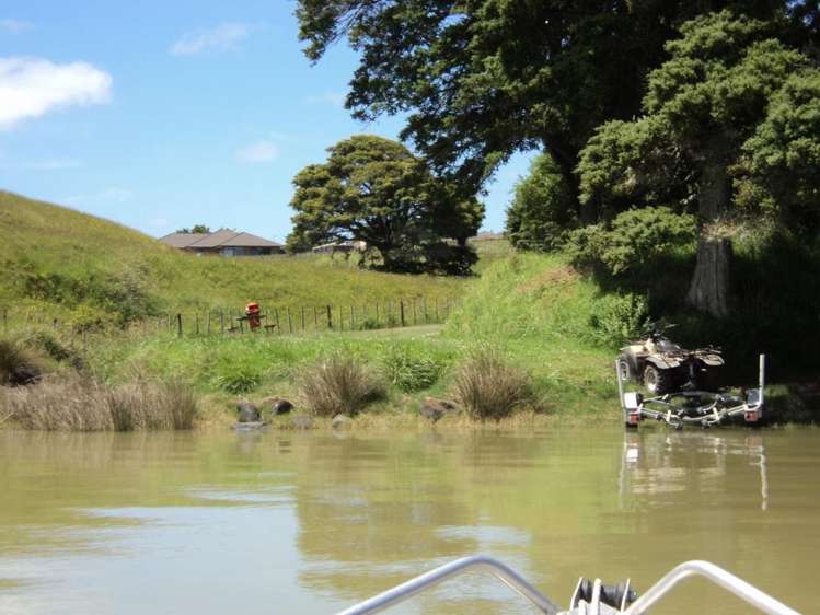 192 Hauroto Bay Road Raglan_12