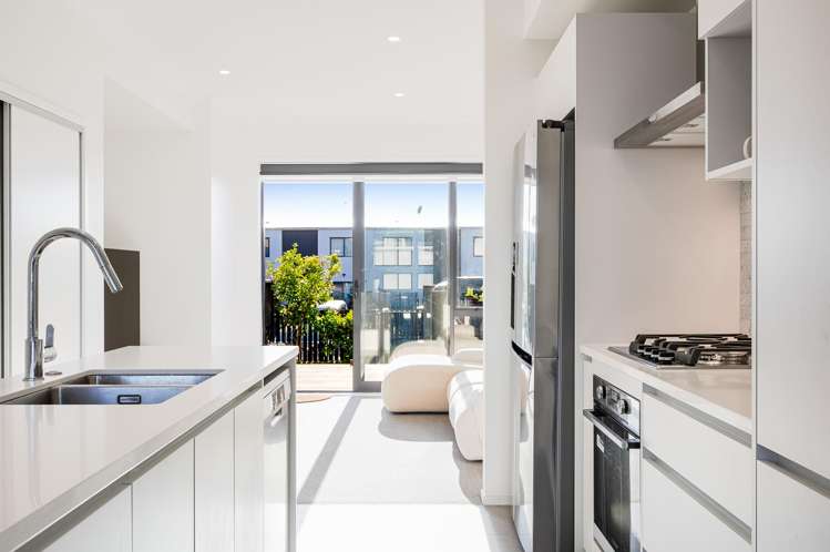 6/1 Scott Road Hobsonville_4