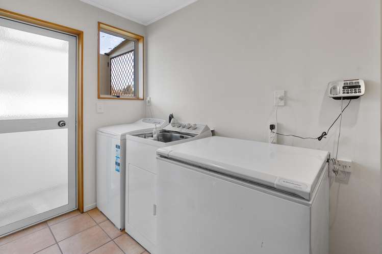 107 Pages Road Allenton_22