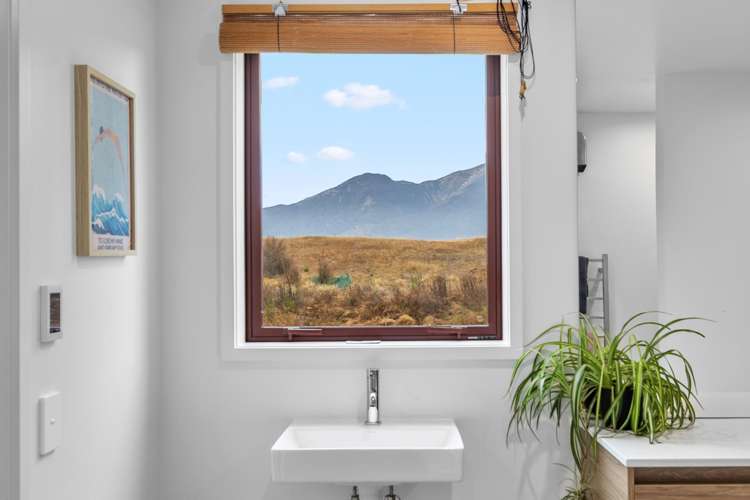 7 Moonraker Place Lake Hawea_15