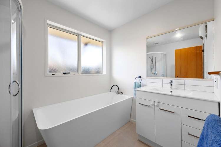 45 Showgate Avenue Sockburn_19