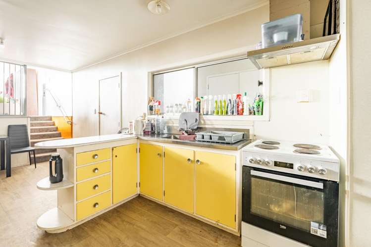 20 Elliott CRESCENT Owhata_5