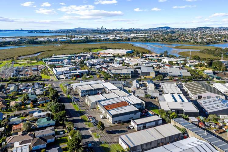 Unit 1/153 Hepburn Road Glendene_21