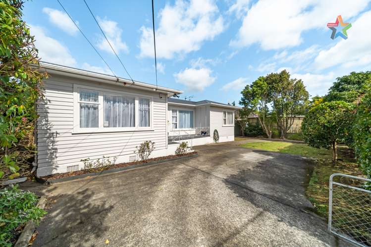 33 Russell Road Wainuiomata_14