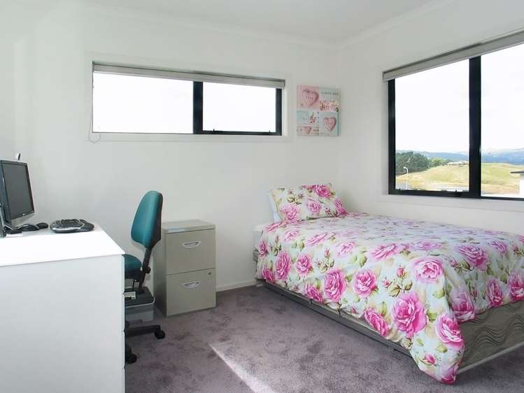 5 Lily Close Camborne_13