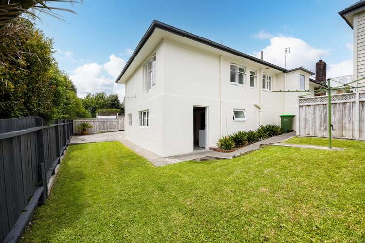 2/233b Hillsborough Road Mount Roskill_21