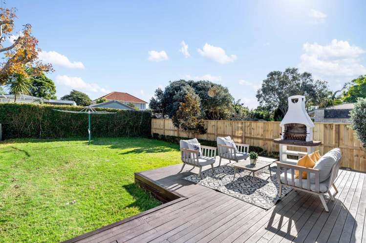 42 Woodward Road Mount Albert_23