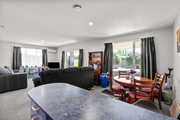 10 Temple Mews Renwick_15