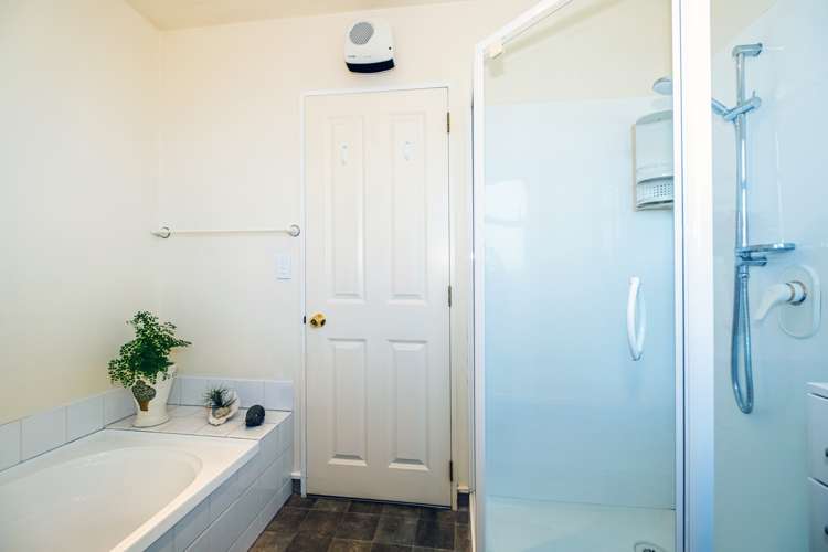 190 Church Street West End_11