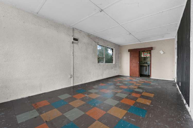 12 Ozich Avenue Te Atatu South_14