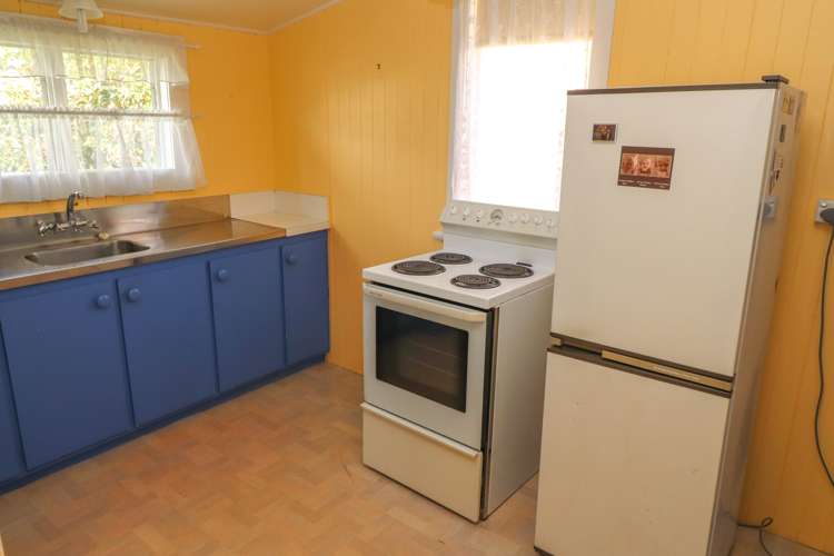 214 Richmond Street Thames_13