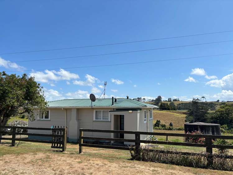 157 McPike Road Pollok_1