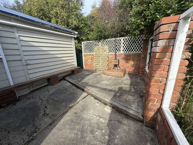 9 Rimu Street Kaka Point_16