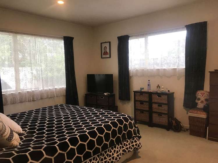 5/372 Whangaparaoa Road Stanmore Bay_5